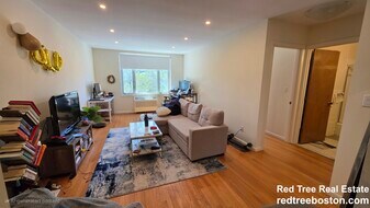 29 Vernon St, Unit 409 in Brookline, MA - Building Photo