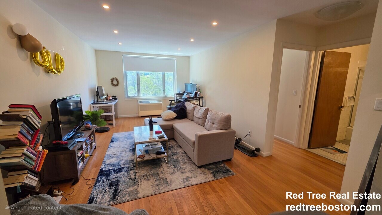 29 Vernon St, Unit 409 in Brookline, MA - Building Photo