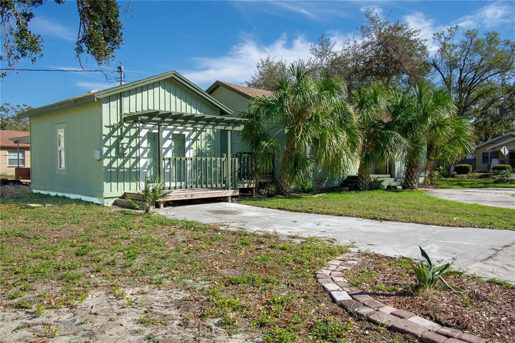 3746 8th St S in St. Petersburg, FL - Foto de edificio
