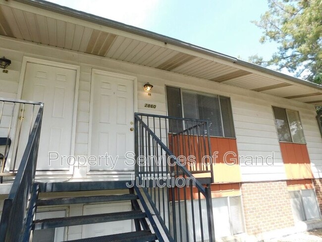 2860 Elm Cir in Grand Junction, CO - Foto de edificio - Building Photo