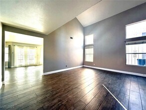 3745 Bossa Nova Dr in Las Vegas, NV - Building Photo - Building Photo