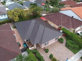 4939 SW 144th Ave in Miami, FL - Building Photo