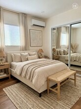 1316 N Hollywood Way, Unit B in Burbank, CA - Foto de edificio - Building Photo