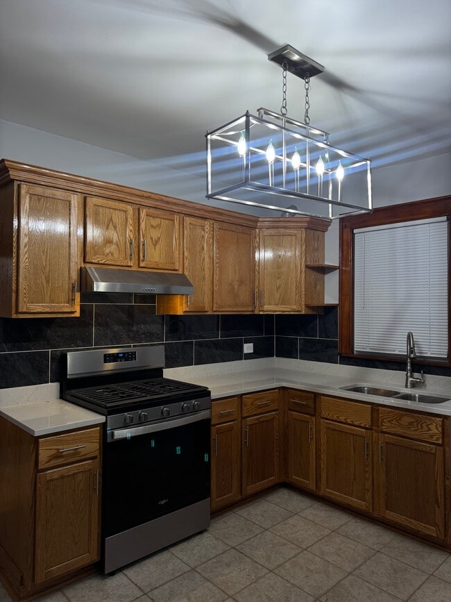 6345 S Whipple St, Unit 2