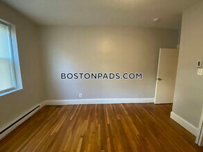 451 Norfolk St-Unit -5 in Boston, MA - Building Photo - Building Photo