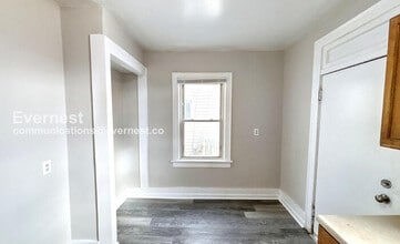 2545 Sullivant Ave in Columbus, OH - Building Photo - Building Photo