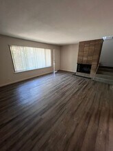 2505 Borica Way in Sacramento, CA - Building Photo - Building Photo