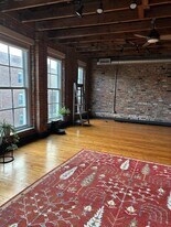 107 E Parrish St in Durham, NC - Building Photo