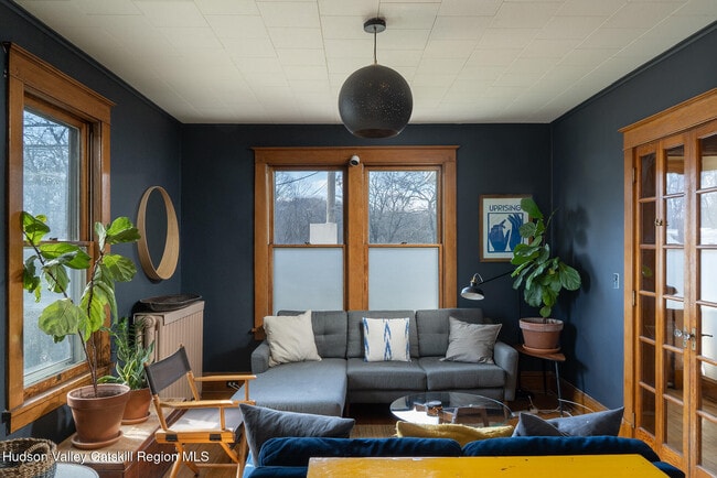 66 Glenwood Blvd in Hudson, NY - Building Photo - Building Photo