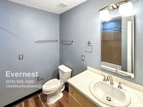 807 18th Ave S in Nashville, TN - Building Photo - Building Photo