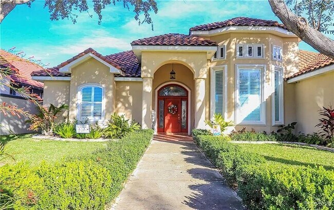 31 N 5th St in McAllen, TX - Building Photo - Building Photo