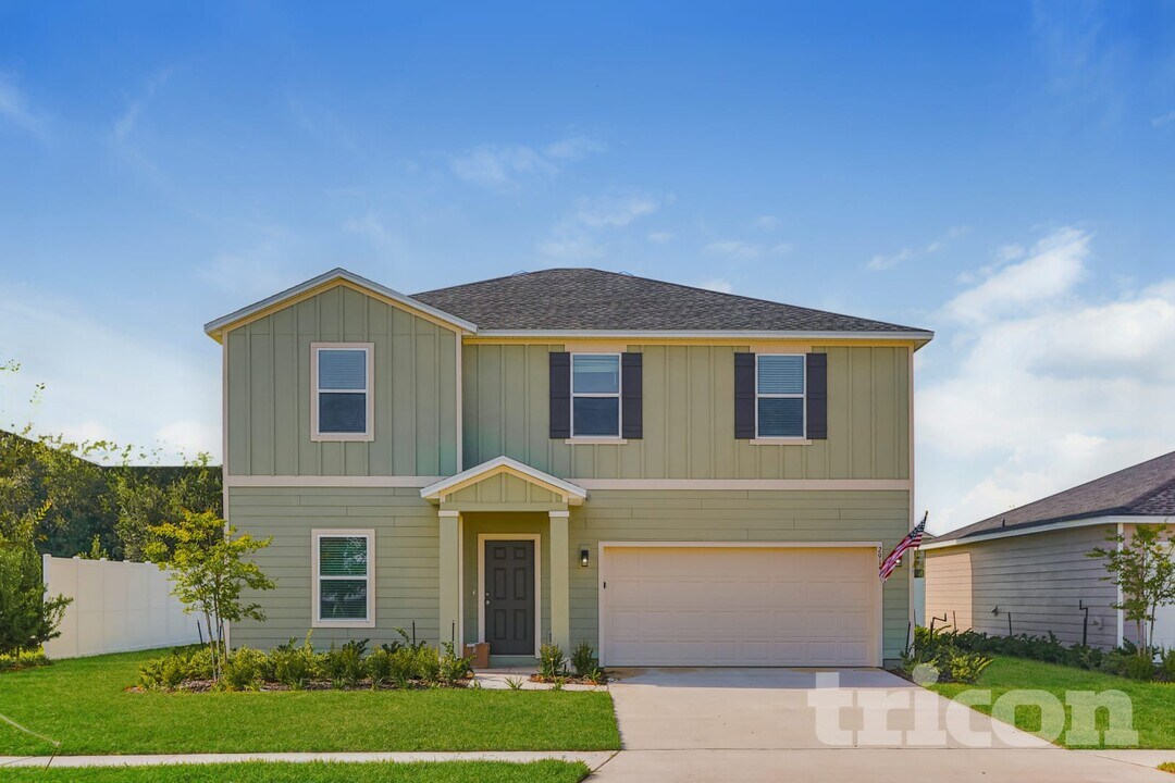 2915 Grand Finale St in Green Cove Springs, FL - Foto de edificio