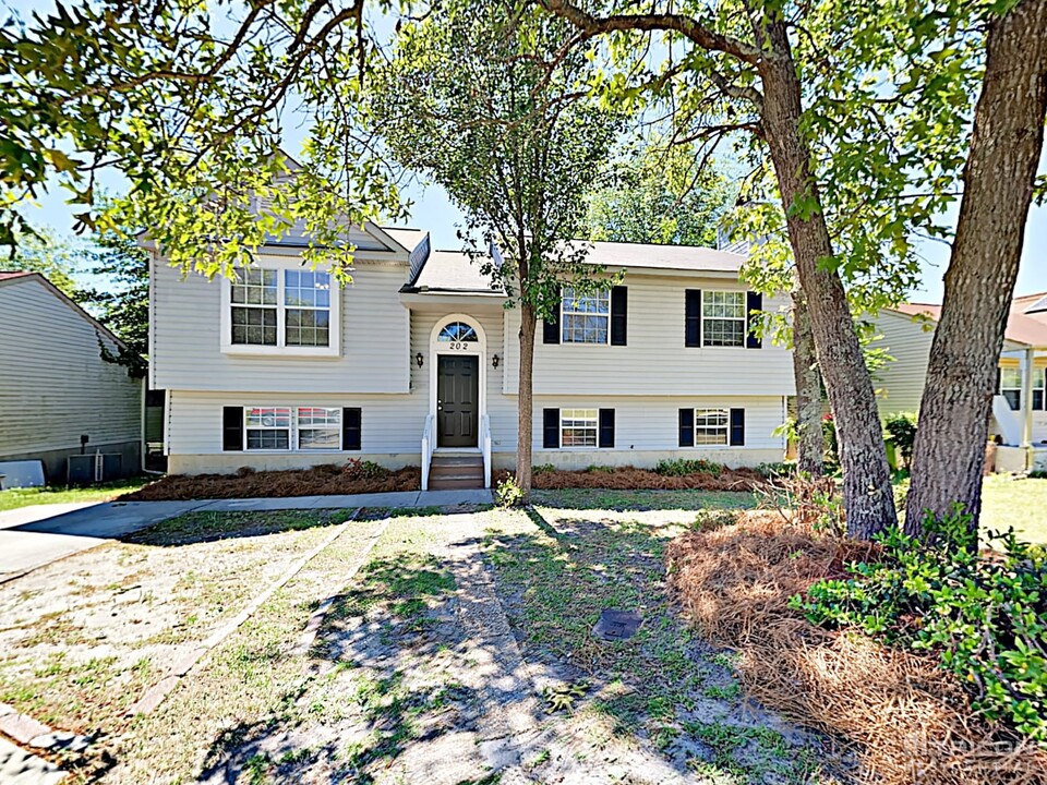 202 Stockport Rd in Columbia, SC - Building Photo