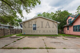 1948 S Everett St in Wichita, KS - Building Photo - Building Photo