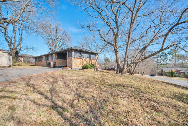 801 Potter Ln in Nashville, TN - Building Photo - Building Photo