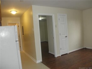 76 Palisade Ave in Bridgeport, CT - Building Photo - Building Photo