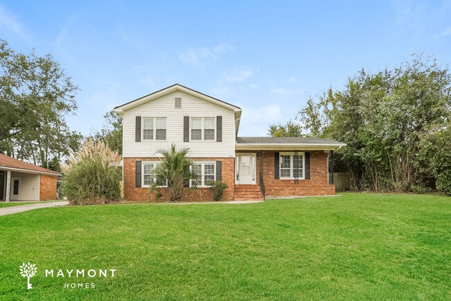 property at 2105 Bonnie Pl