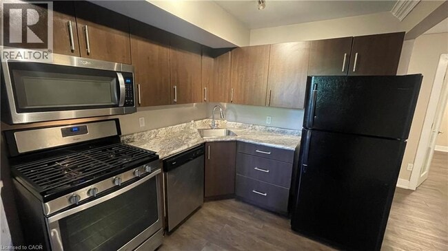 property at 4 Ottawa St N