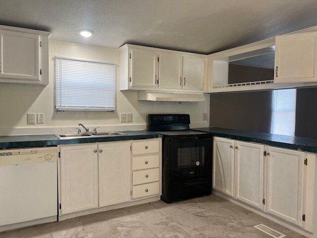 90 Maple St in Maxwell, TX - Building Photo