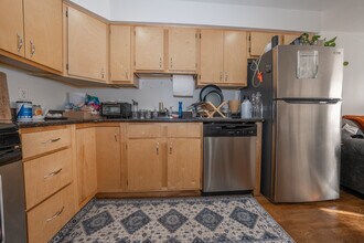 1737 W Montgomery Ave, Unit 1 in Philadelphia, PA - Building Photo - Building Photo
