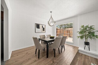 9206 Flickering Shadow Dr in Dallas, TX - Building Photo - Building Photo