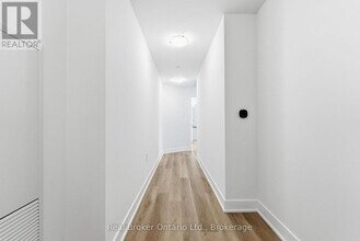 2088 James St in Burlington, ON - Building Photo - Building Photo