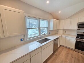 28 Brooks St in Boston, MA - Building Photo - Building Photo