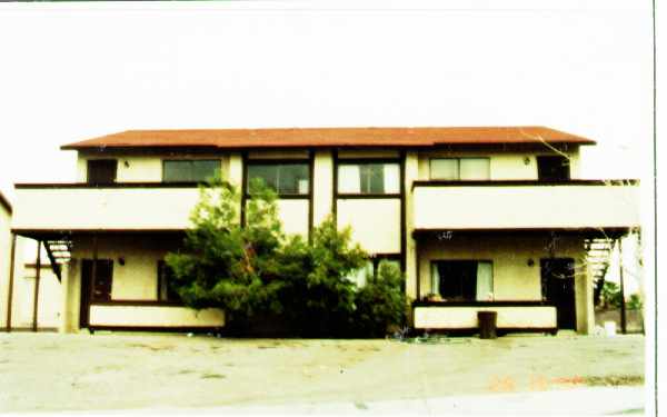 2111 Bassler St in North Las Vegas, NV - Building Photo - Building Photo