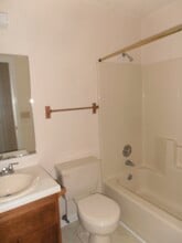 604 Windcrest Dr in Dublin, GA - Building Photo - Building Photo