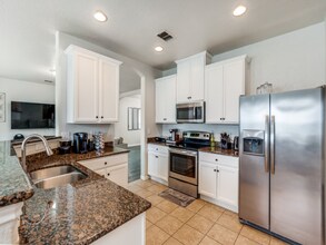 6035 Enchantment in San Antonio, TX - Building Photo - Building Photo