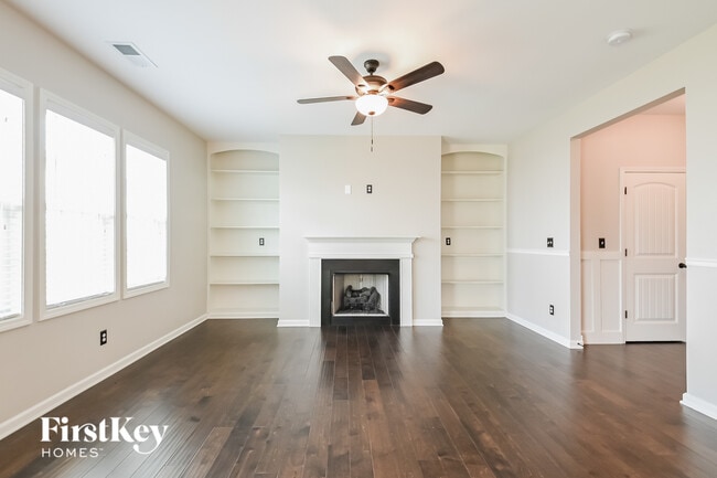 78 W Lumber Ct in Clayton, NC - Foto de edificio - Building Photo