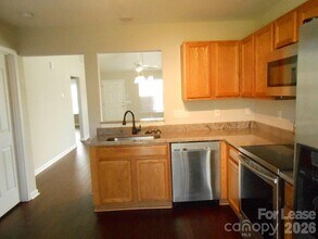 5325 Harris Cove Dr in Charlotte, NC - Building Photo - Building Photo