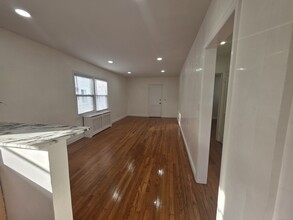 73 Rippowam Rd in Stamford, CT - Building Photo - Building Photo