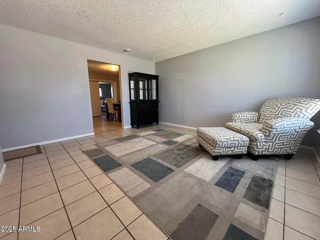 1210 E Marny Rd in Tempe, AZ - Building Photo - Building Photo