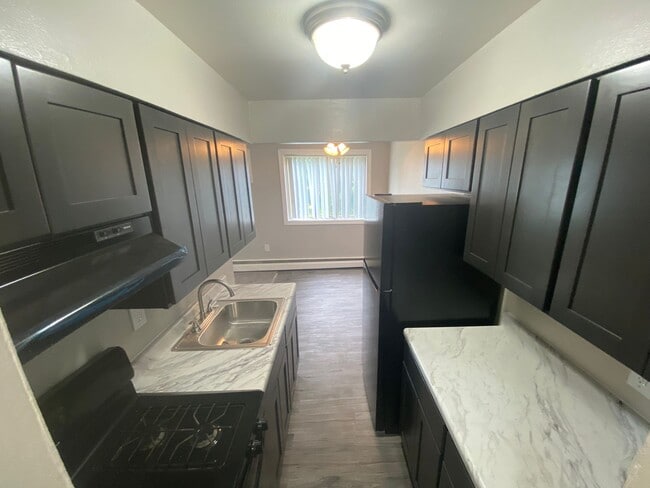 Avalon Court Apartments in Levittown, PA - Building Photo - Building Photo