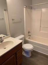 839 Dickinson Ave in Ames, IA - Building Photo - Building Photo