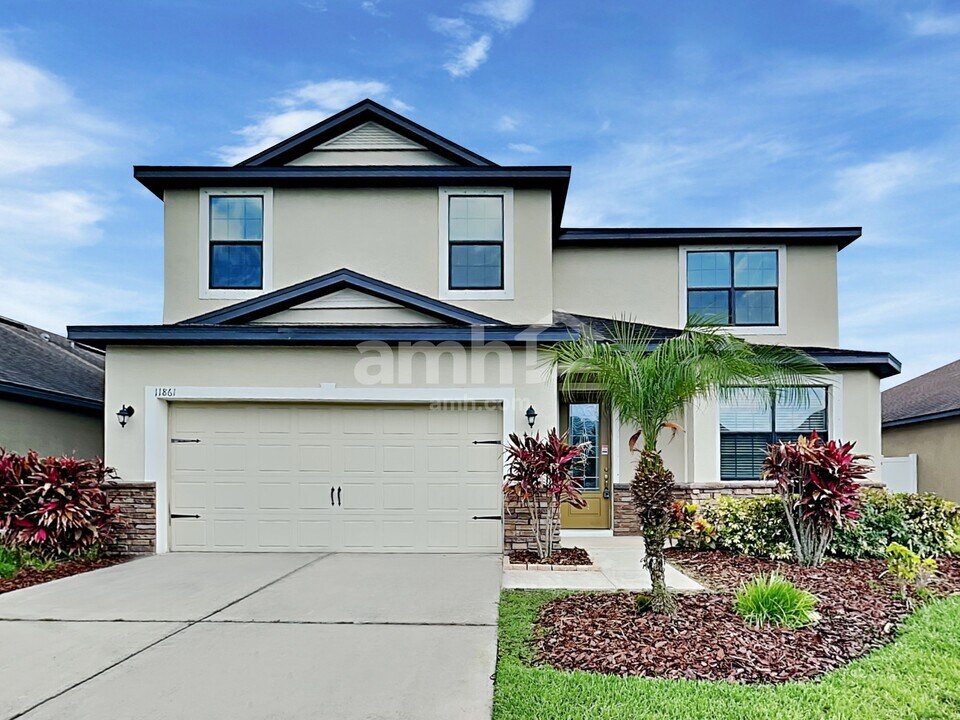 11861 Thicket Wood Dr in Riverview, FL - Building Photo