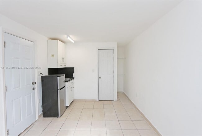 230 SW 16th Ave in Miami, FL - Building Photo - Building Photo