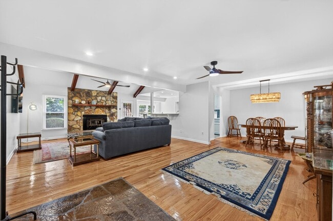 1353 Secessionville Rd in Charleston, SC - Building Photo - Building Photo