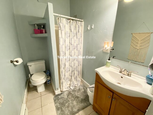 8 Eldora St, Unit 1 in Boston, MA - Foto de edificio - Building Photo