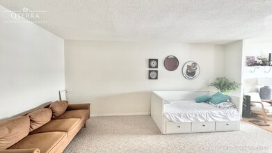 65 Highland Cres in Kitchener, ON - Building Photo - Building Photo