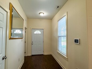812 Colonial Ave in Colonial Heights, VA - Building Photo - Building Photo
