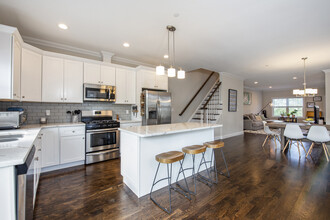 112 Crotona Ave in Harrison, NY - Building Photo - Building Photo