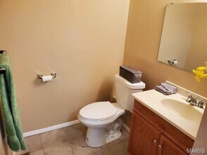 2761 Gravois Ave in St. Louis, MO - Building Photo - Building Photo