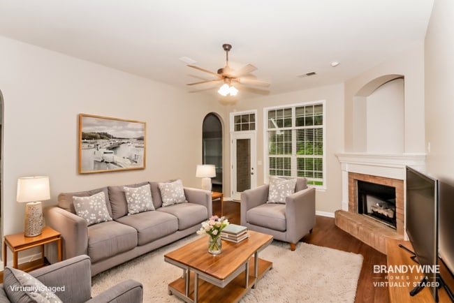 1581 Farkleberry Dr in Cordova, TN - Foto de edificio - Building Photo