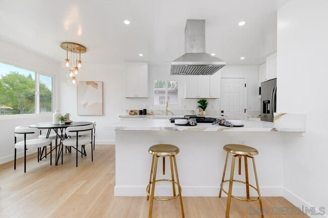 property at 210 Rosebay Dr