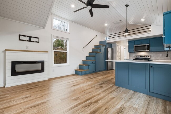 5102 Lazywood Ln in Durham, NC - Building Photo - Building Photo