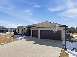 1301 Haxby Ct in Columbia, MO - Building Photo - Building Photo