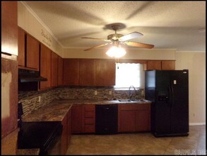 10 Overby Cir in Little Rock, AR - Building Photo - Building Photo
