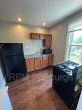 311-313 W Burgess St in Pittsburgh, PA - Building Photo - Building Photo